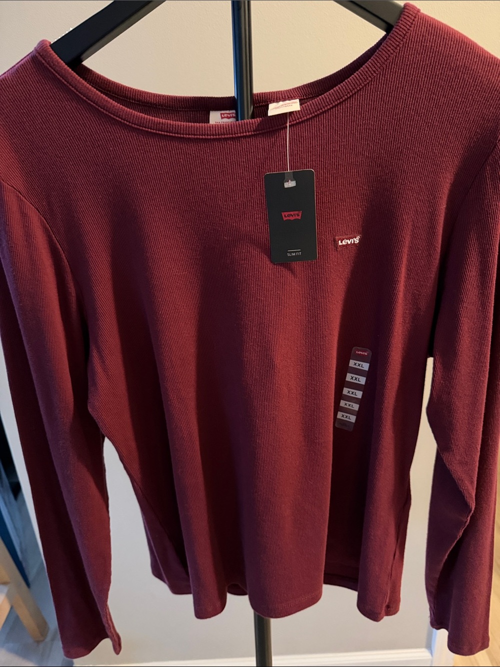Levi's Women's Long Sleeve Ribbed Crewneck Top — Wine